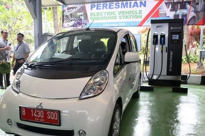 Kemenkeu Sebut Tak Ada Alokasi Anggaran Kendaraan Dinas Listrik dalam APBN 2023