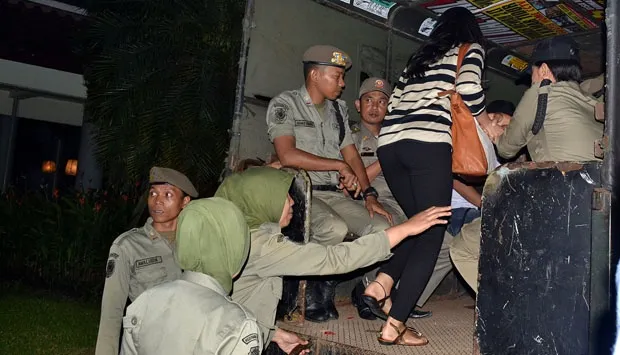 Kumpul Kebo, Bisa Dihukum 6 Bulan