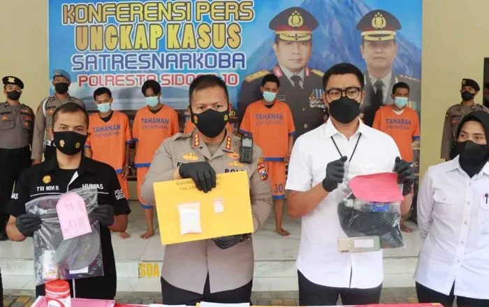 Polresta Sidoarjo Bekuk 3 Budak Narkoba