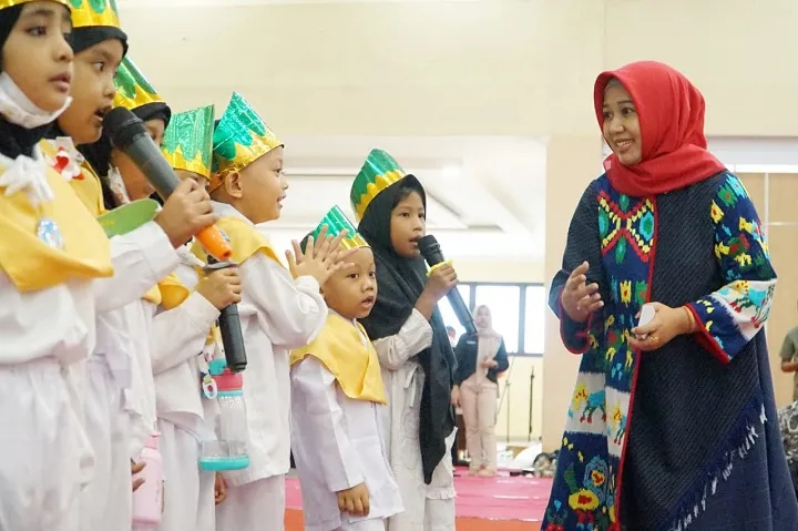 Tari Saman Tutup Festival Anak Saleh Kota Mojokerto