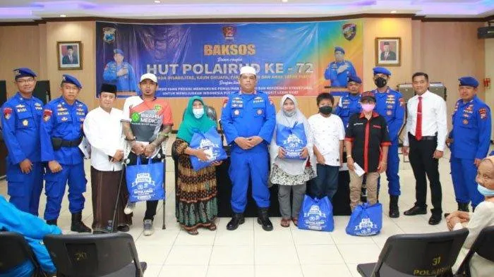 Baca juga : Ditpolairud Polda Jatim Salurkan Bantuan Kepada Masyarakat