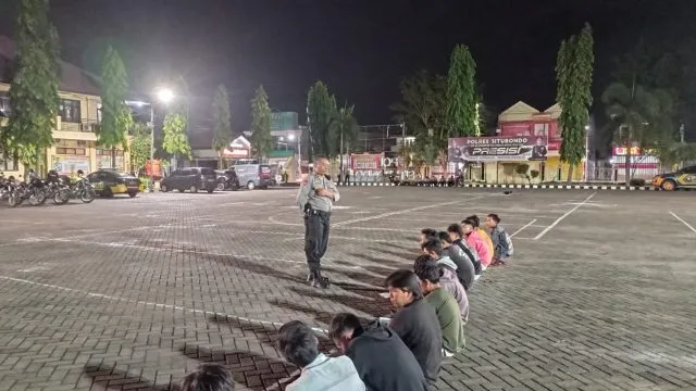 Pesta Miras, 16 Pemuda Diciduk Petugas