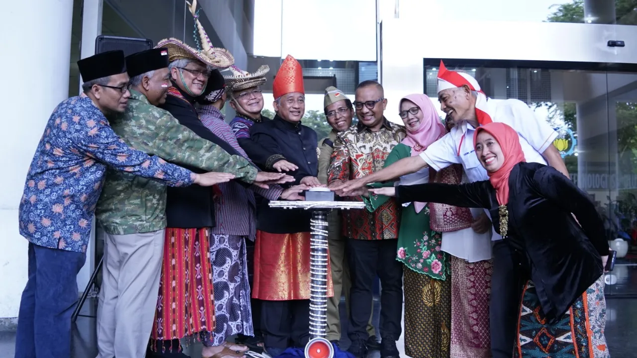 Peringati Dies Natalis, ITS Resmikan Prasasti Dana Abadi