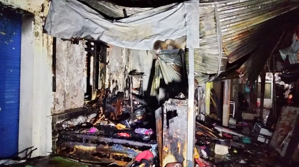 Kebakaran Hanguskan Rumah Semi Permanen di Joyoboyo