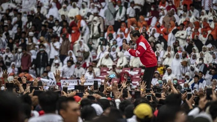Deklarasi "2024 Manut Jokowi", Diusilin Sekjen PDIP