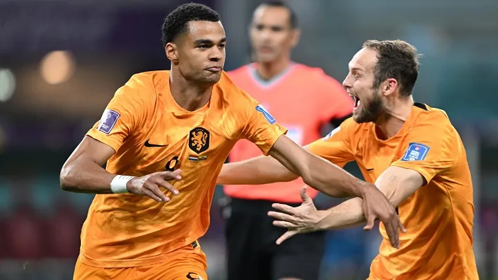 Grup A: Belanda-Ekuador, Grup B: Inggris-Iran