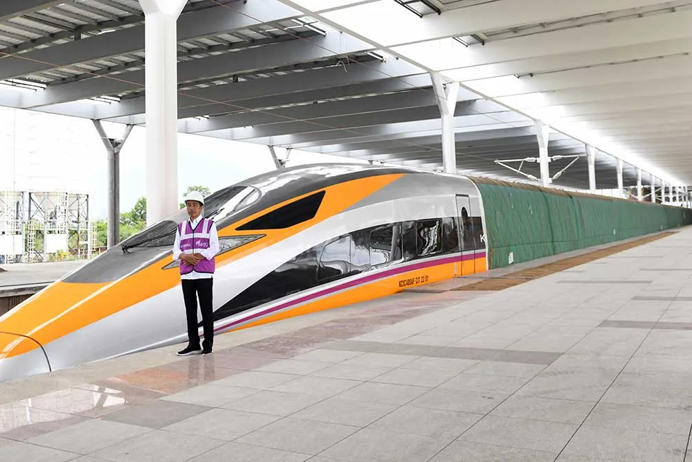 Kereta Cepat Jakarta-Surabaya Bakal Dibangun, Ini Respons KCIC