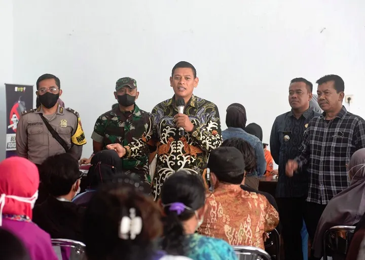 Wali Kota Kediri Tinjau Penyaluran BLT BBM, PKH, dan BPNT di Tiga Kelurahan