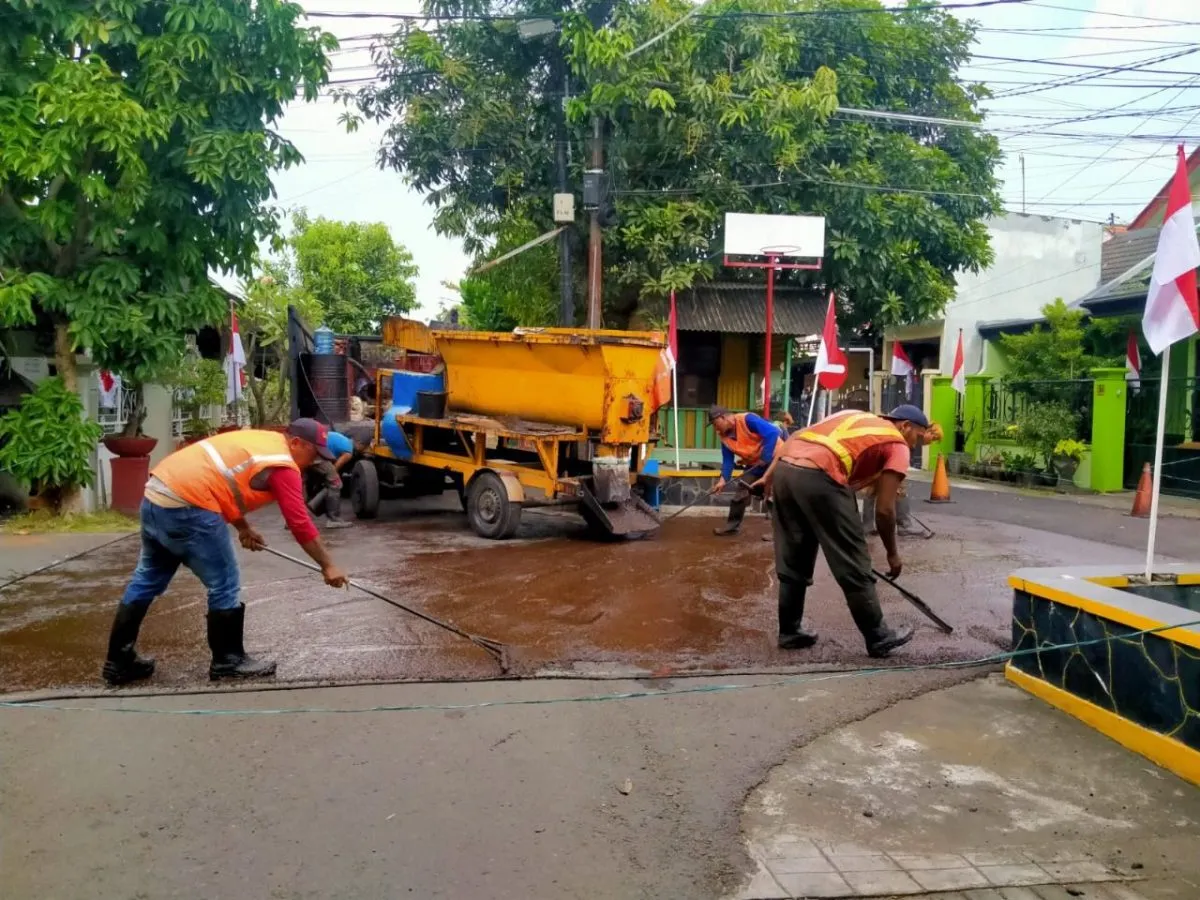 Cegah Kerusakan Jalan, Pemkot Kediri Gunakan Metode Slurry Seal