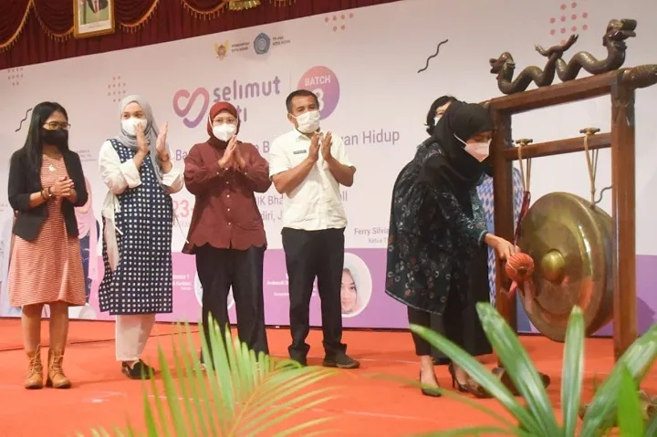 Ketua TP PKK Kota Kediri Beri Pesan pada Peserta Selimut Hati