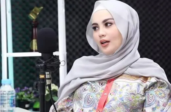 Jennifer Dunn Menyesal Pakai Narkoba, Bahagia Jadi Pelakor