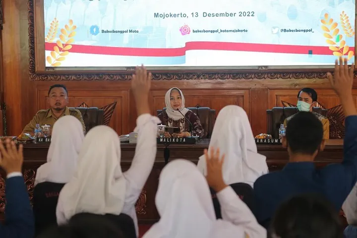 Pemkot Mojokerto Gelar Sarasehan Pendidikan Politik Bagi Calon Pemilih Pemula