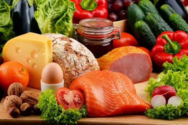 Bulan Ini, Ribuan Lansia di Tuban Terima Program Makanan Siap Saji