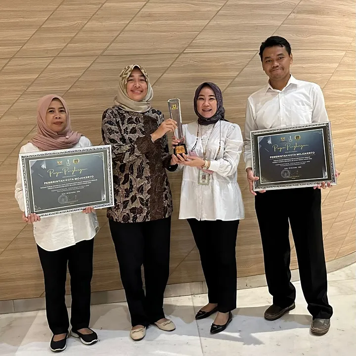 Pemkot Mojokerto Raih Penghargaan Terbanyak Dalam KI AWARDS JATIM 2022