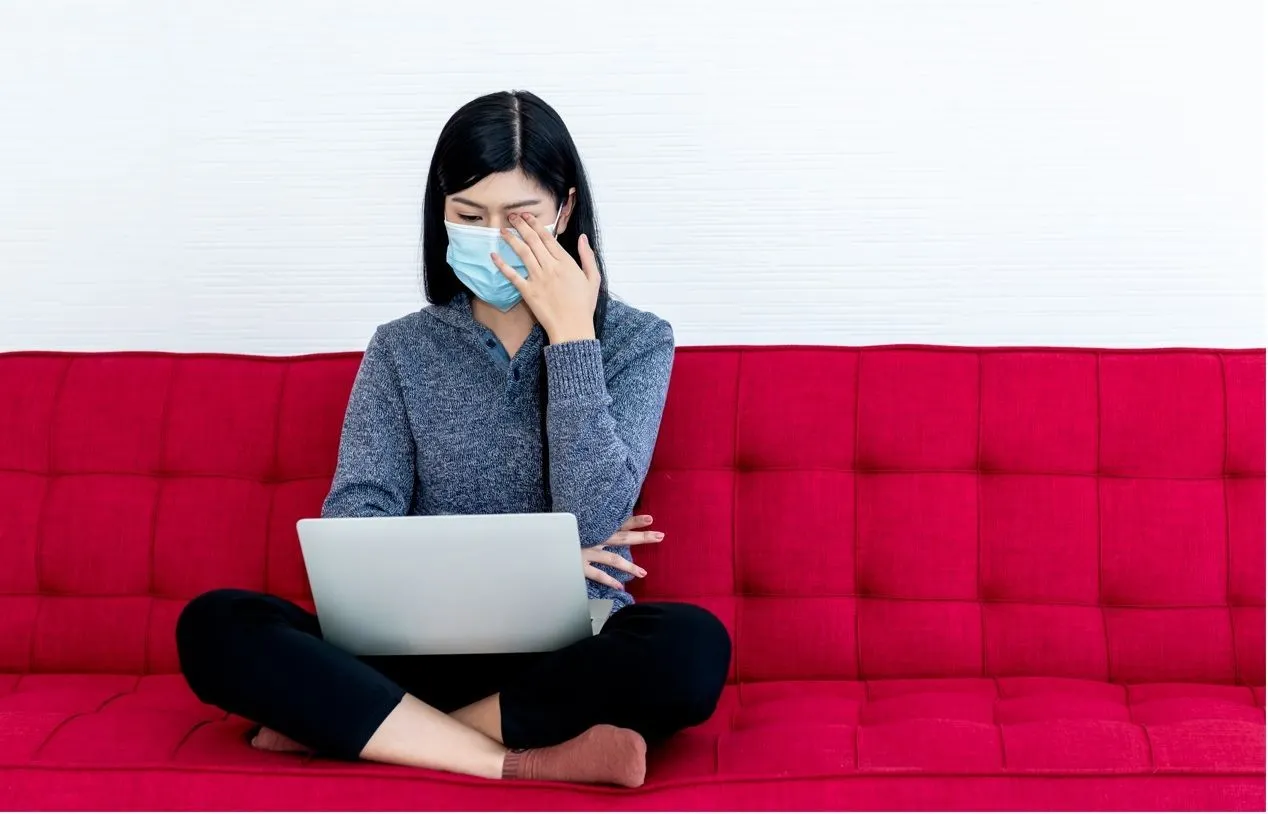 Dokter: Cara Pakai Masker agar Mata Tak Kering