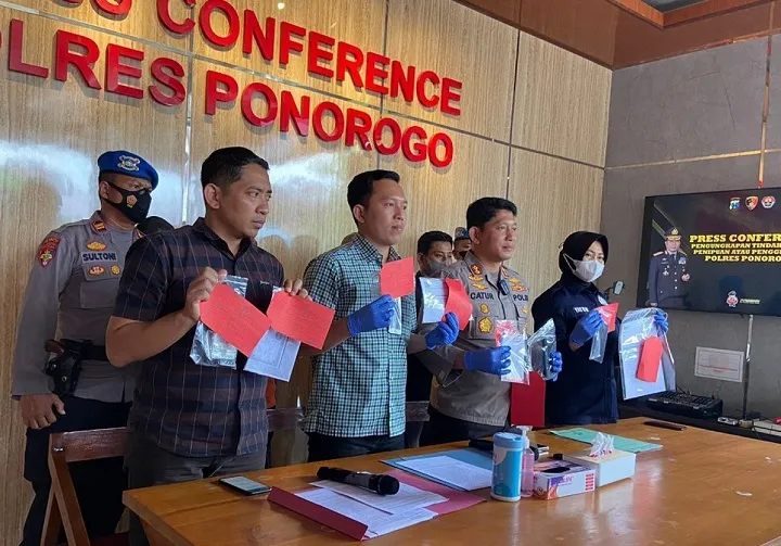 Kuras ATM Pacar, Warga Madiun Dipolisikan