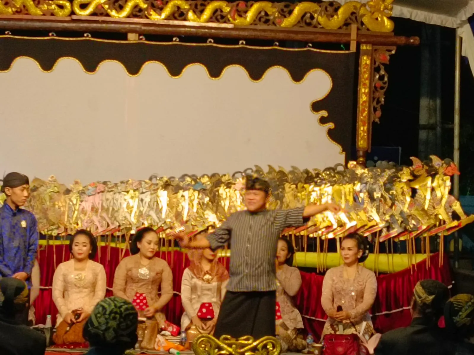 Percepat Penurunan Stunting, BKKBN Jatim Gelar Pagelaran Wayang Kulit