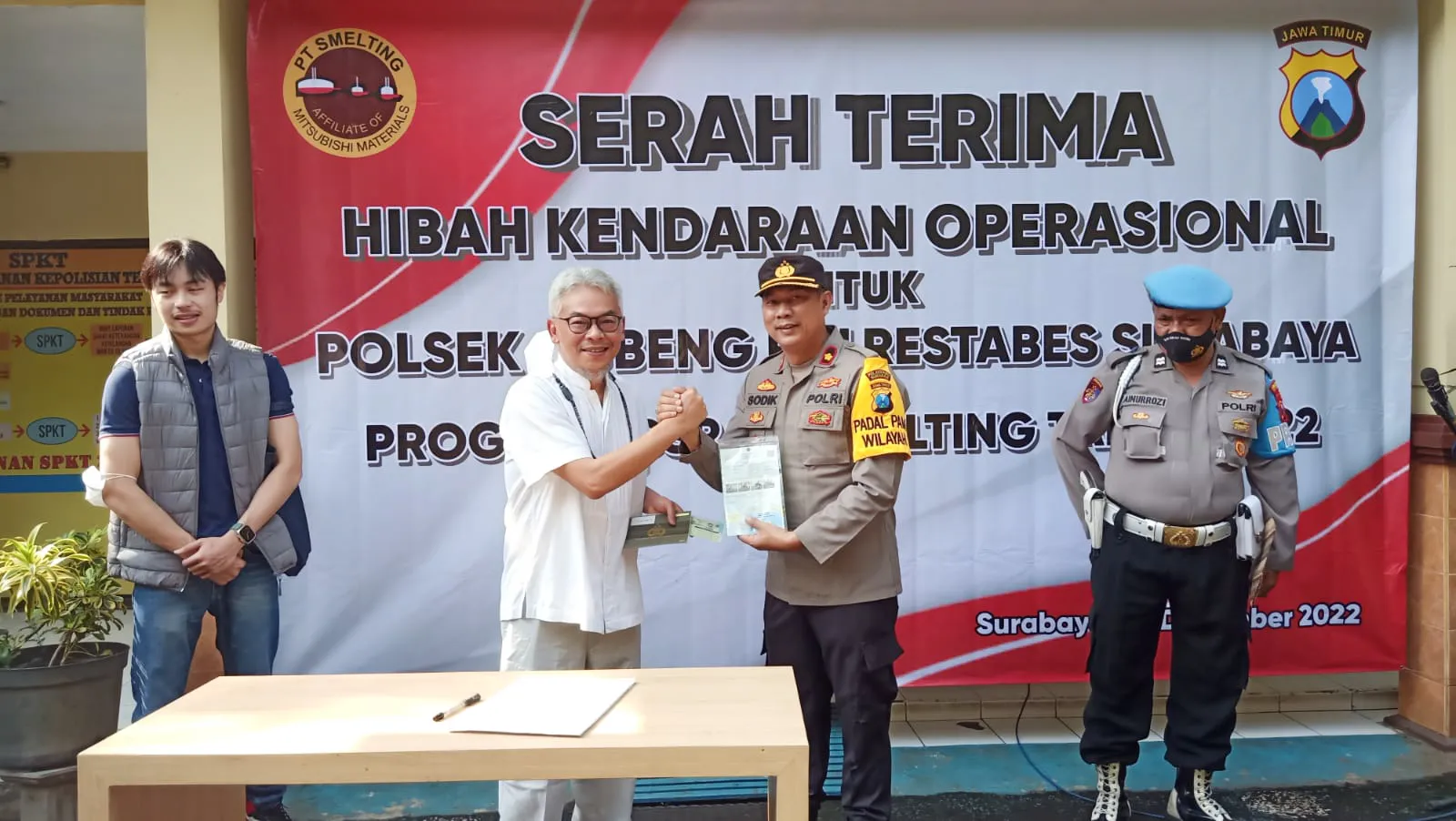 Apresiasi Kinerja Polsek Gubeng, PT Smelting Hibahkan Kendaraan Operasional