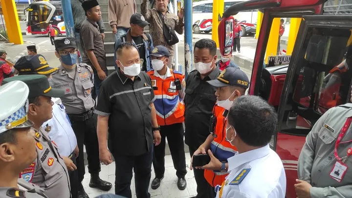 Pantau Nataru, Komisi D Pastikan Keselamatan Penumpang