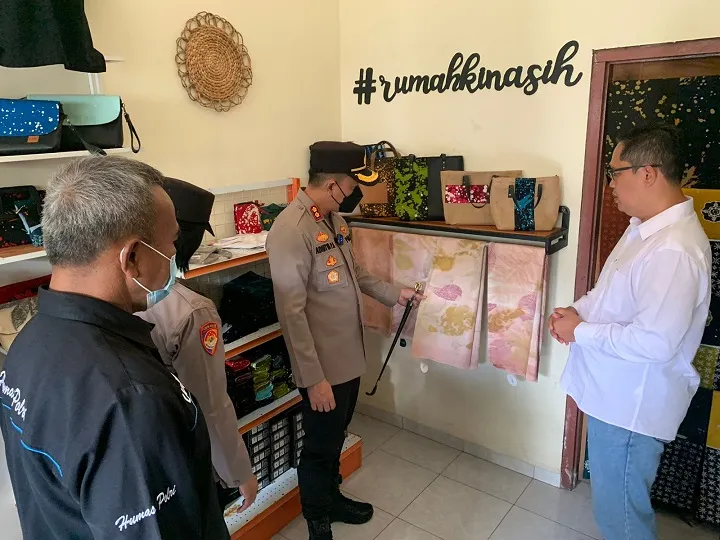 Kapolres Blitar Anjangsana dan Silaturrahmi ke Yayasan Rumah Kinasih