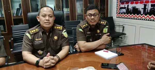 Jaksa Agung Direpotkan Kasipidum Perempuan