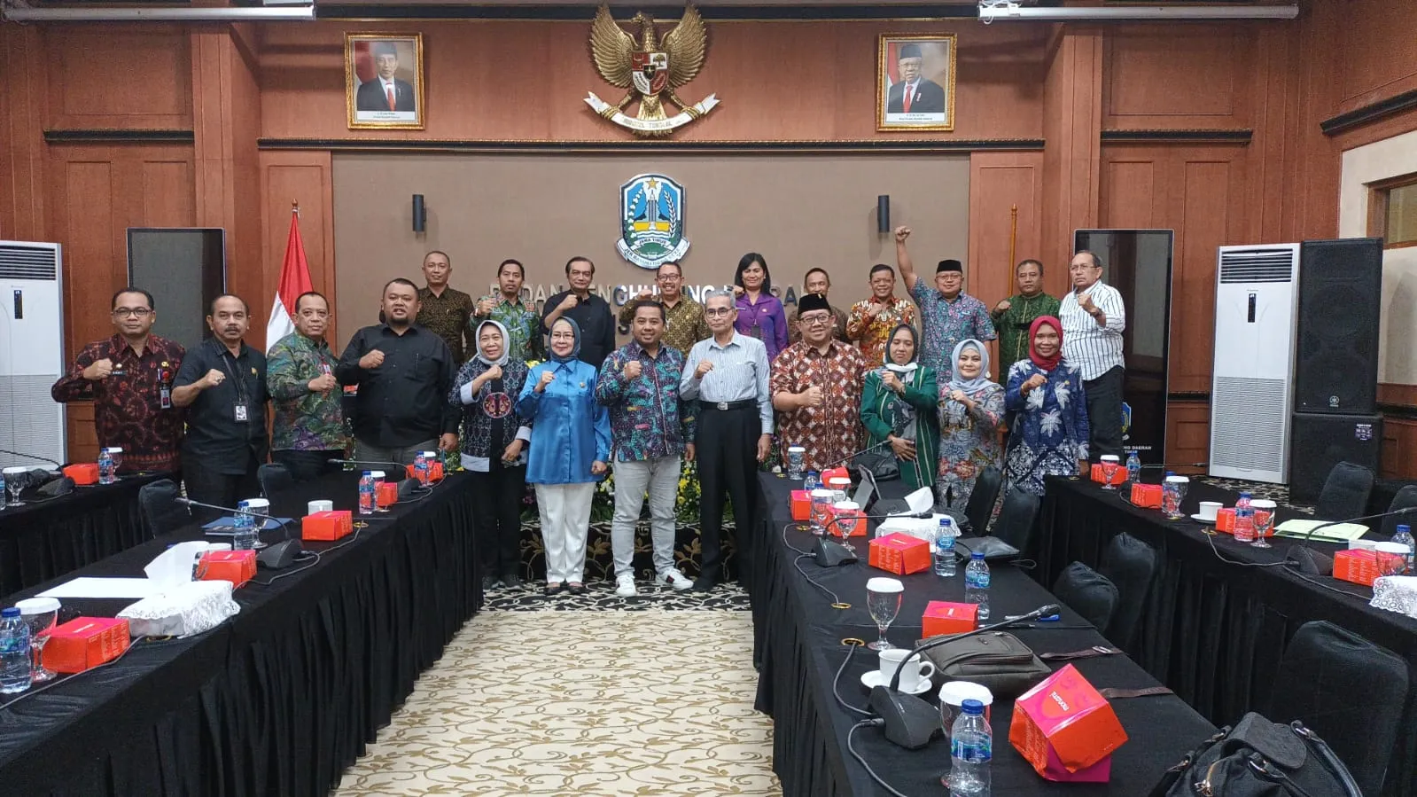 Kemendagri Pastikan Jabatan Khofifah-Emil Selesai 31 Desember 2023