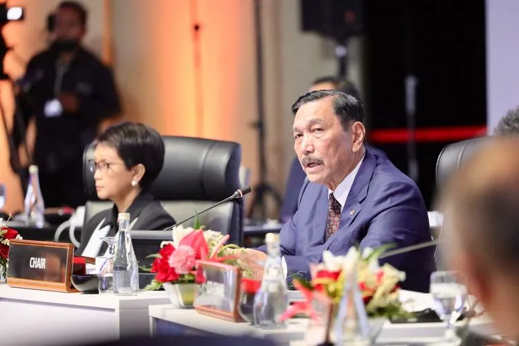 Luhut Peringati Utusan Iklim AS: Jangan Ganggu Ekonomi Indonesia!