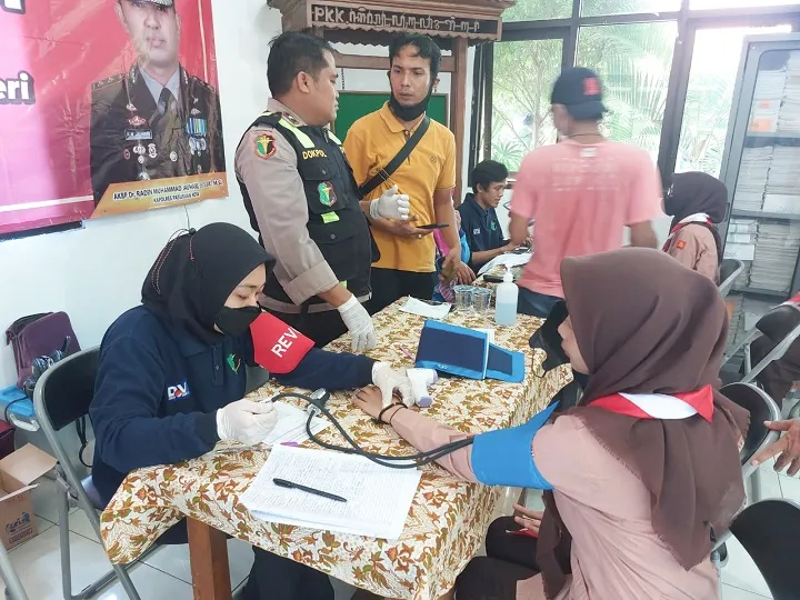 Polresta Pasuruan Gelar Vaksinasi untuk Pelajar