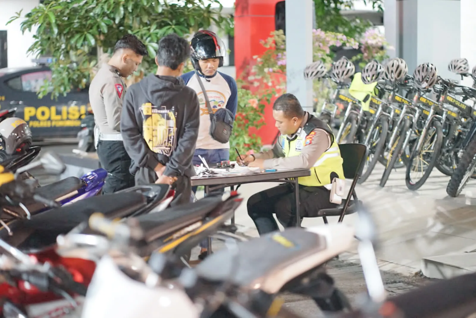 Razia Balap Liar, Polres Ponorogo Amankan 42 Motor Knalpot Brong