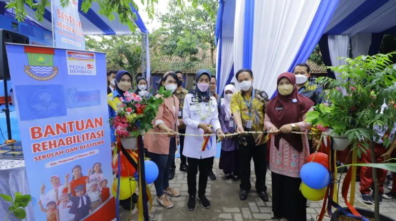 Baca juga : Kolaborasi SGM Eksplor  Indomaret, Salurkan Bantuan Pendidikan dan Beasiswa
