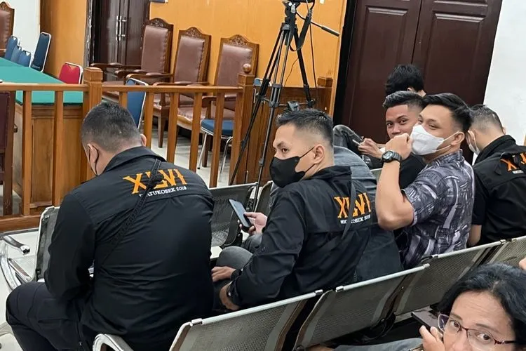 Rekan Eliezer di Brimob Geruduk Pengadilan
