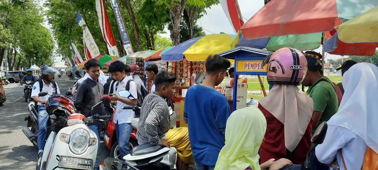 Kinerja Bupati Sampang Tingkatkan Perekonomian Wong Cilik