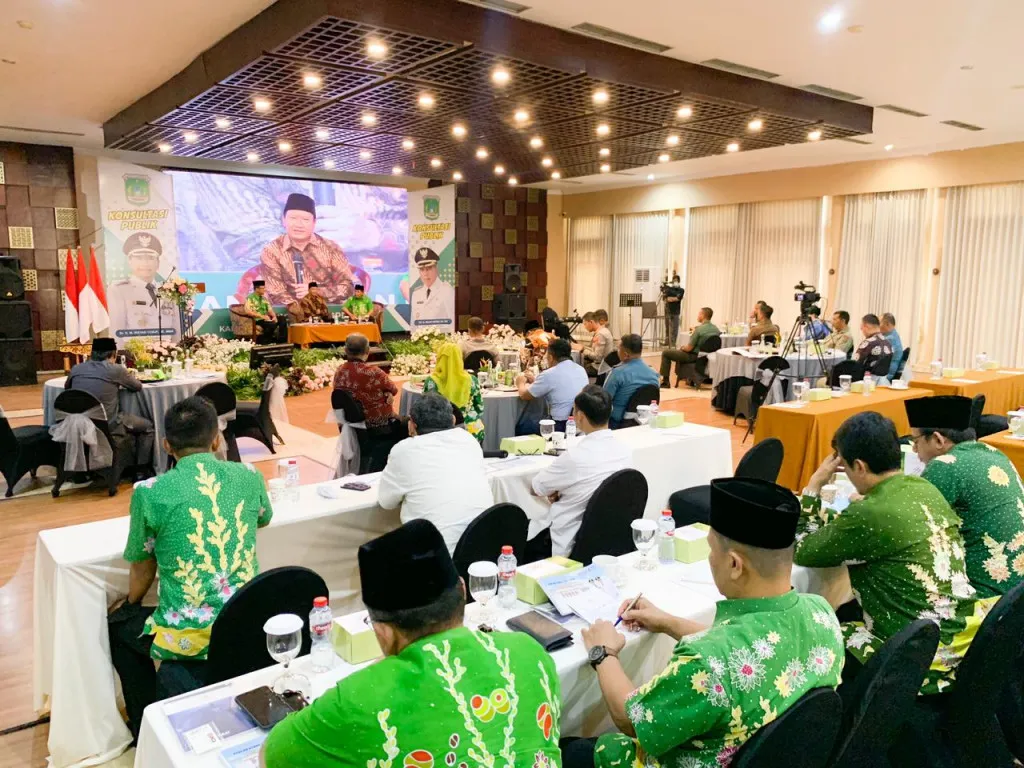 Bupati Pasuruan Pimpin Forum Konsultasi Publik Rancangan RPD