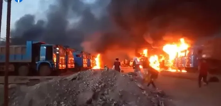 Pekerja Indonesia Mogok, Pekerja China Hadang, 2 Tewas