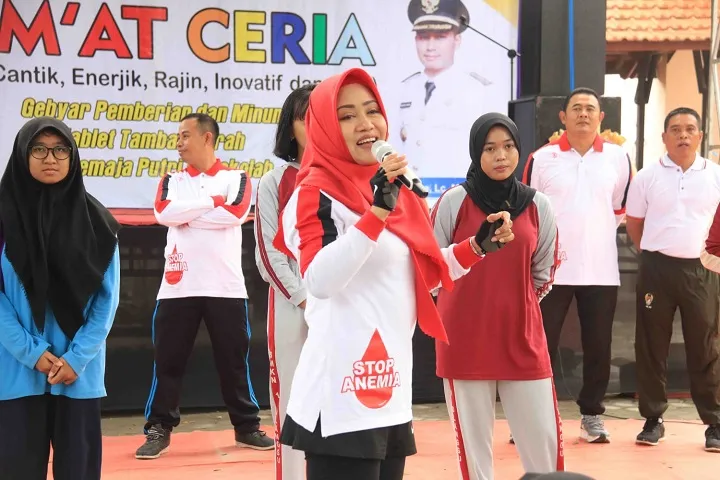 Turunkan Angka Stunting, Bupati Ikfina Gencar Ajak Rematri Minum Tablet