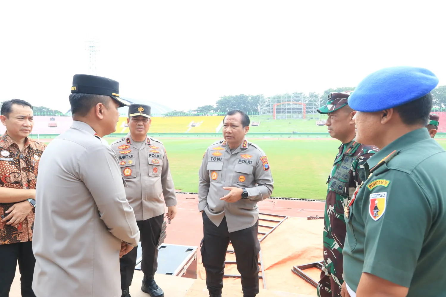 Pastikan Kesiapan Pengamanan Harlah Satu Abad NU, Kapolda Jatim Cek Gelora Delta Sidoarjo