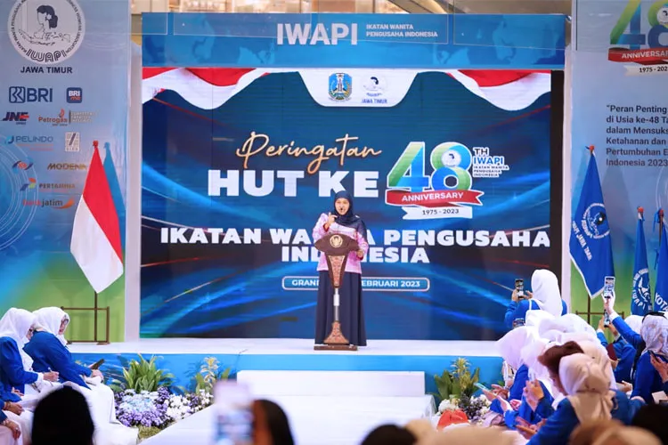 Baca juga : Gubernur Khofifah Ajak IWAPI Tingkatkan Perekonomian Perempuan di Jatim