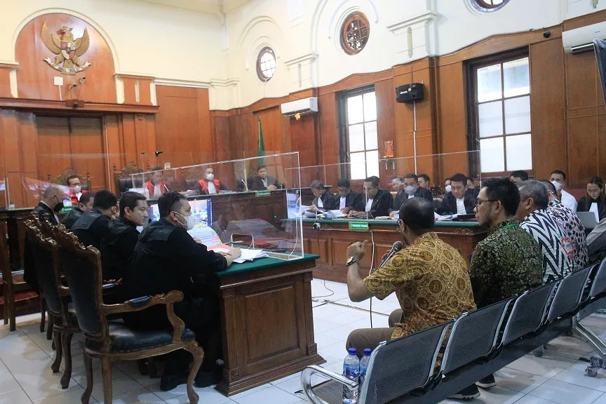 Bantah Kesaksian Polisi, Steward Kanjuruhan Lihat Tembakan Gas Air Mata ke Tribun Penonton