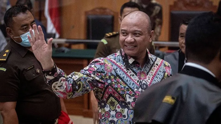 Dituntut Hukuman Mati, Irjen Teddy Tersenyum, Tensi Pengacaranya Naik