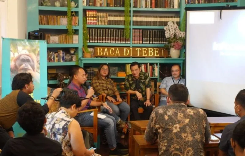Baca juga : Mengangkat Isu Orang Utan tanpa Menafikan Para Ahlinya
