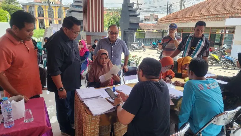 Disdukcapil Gresik Jemput Bola Pelayanan Adminduk di Kantor Kecamatan pada Hari Libur Kerja