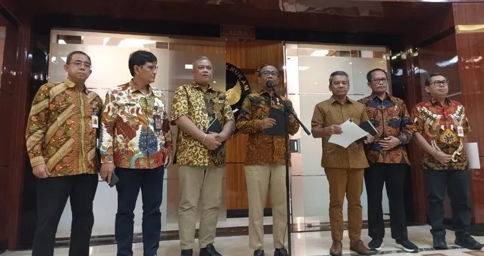 Menkeu Ajak Bersih-bersih Kantornya dari Youtube Setpres