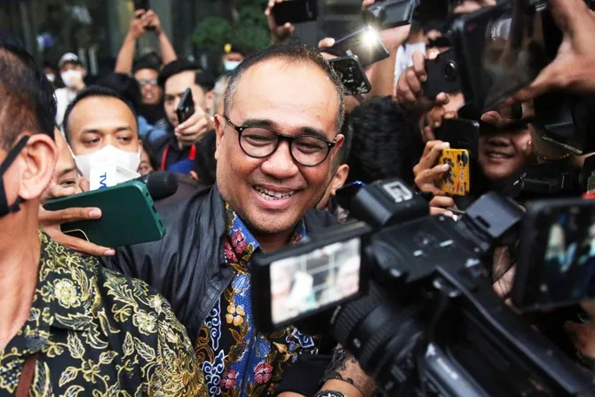 Mantan Pegawai Pajak Rafael, Main Silat Canggih Perpajakan