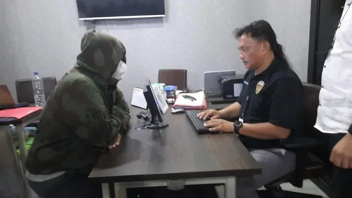 Ditangkap, Selebgram Diduga Tipu Rp 1,3 Miliar