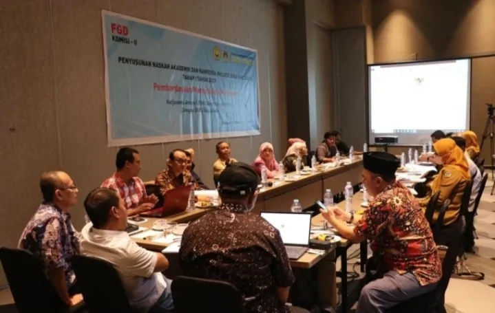 Komisi II DPRD Gresik Inisiasi Pembentukan Ranperda Pemberdayaan Masyarakat Kelurahan