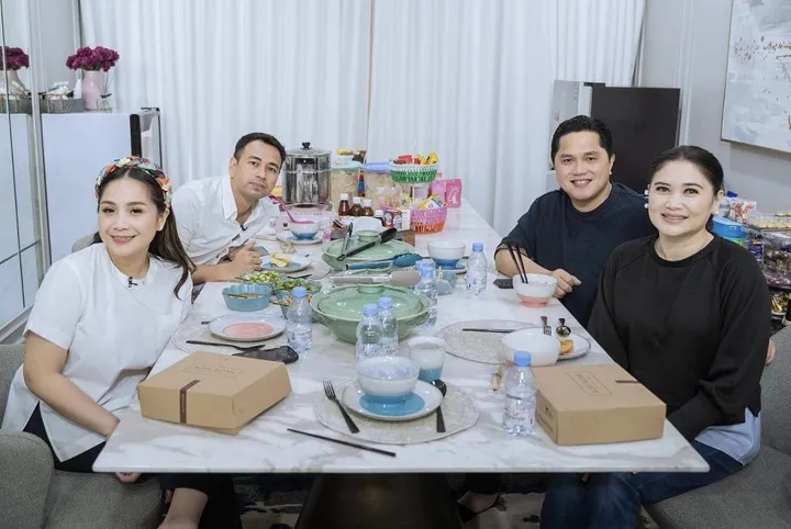 Raffi Ahmad Makan Sahur Bareng Menteri dan Gubernur