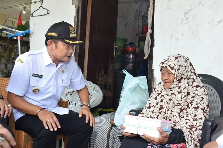 Lansia di Kelurahan Kecamatan Lamongan Mulai Dapat Perhatian