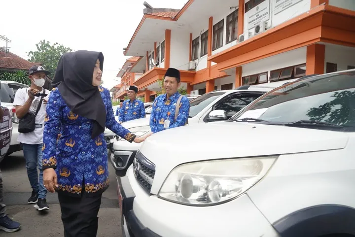 Pemkab Mojokerto Gelar Apel dan Inspeksi Kendaraan Dinas Roda Empat