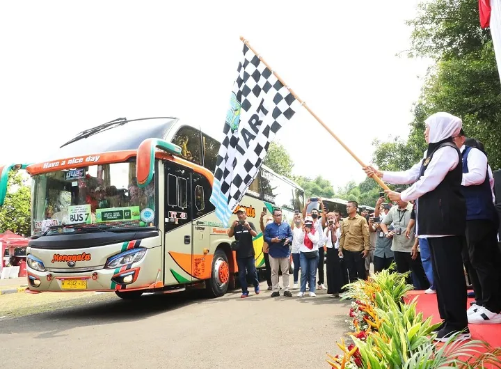 Gubernur Khofifah, Mudikkan 1.080 Warga Jatim yang Tinggal di Jakarta