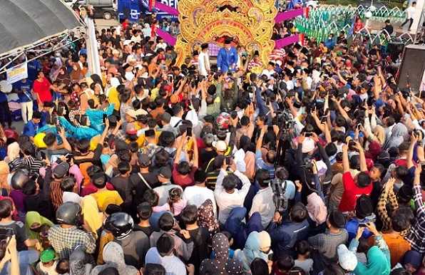 Safari Ramadhan di Madura, AHY Terpesona Alunan Musik Uldaul
